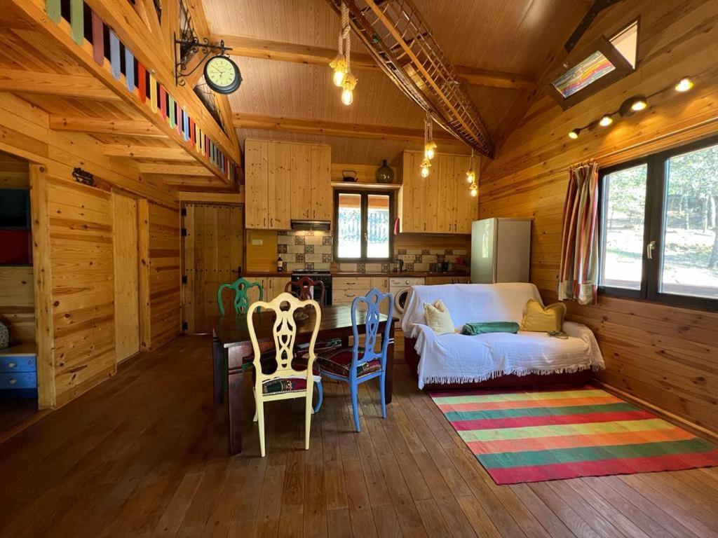 Rustic Cabin In The Woods/Cabana En El Bosque Amer المظهر الخارجي الصورة
